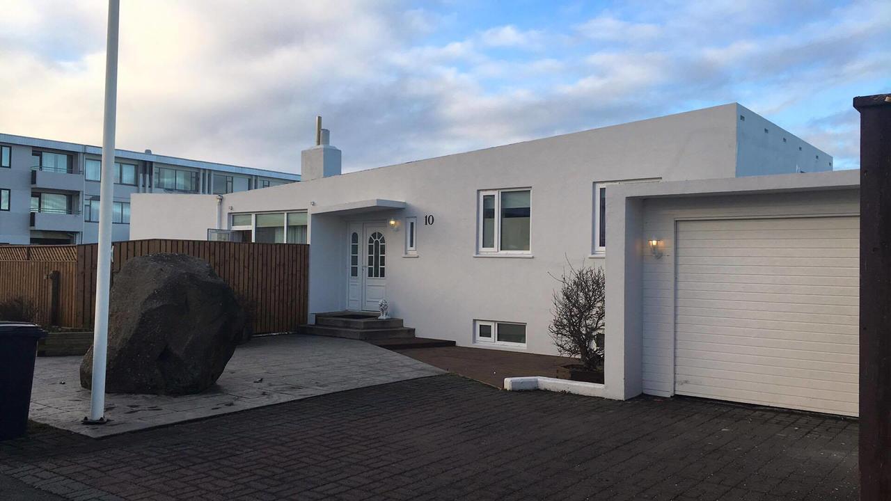 Sol Apartment Keflavik Exterior photo